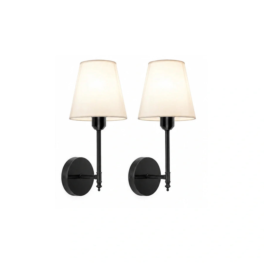 Kit 2 Arandelas LED Pretas Recarregáveis — em fundo branco