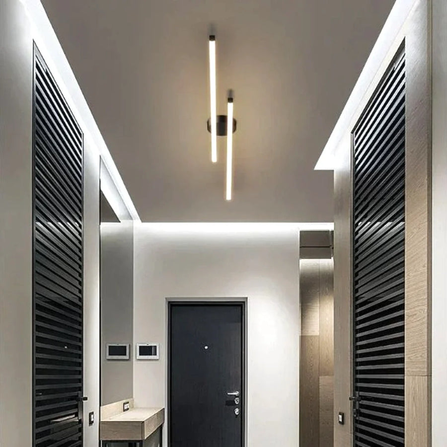 Plafon LED Linear Slim Dourado 60cm 16W — plafon led linear slim dourado em ambiente moderno claro